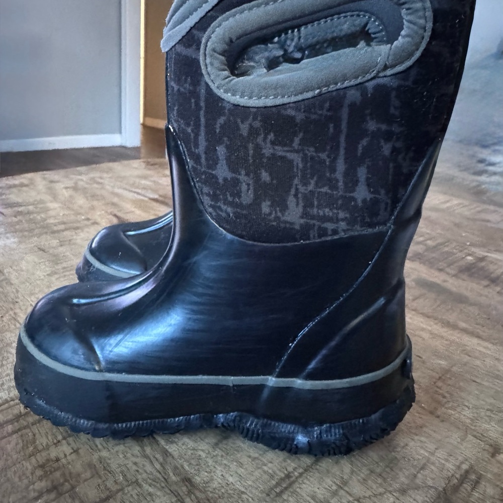 Toddler Bogs - Winter Boots size 7